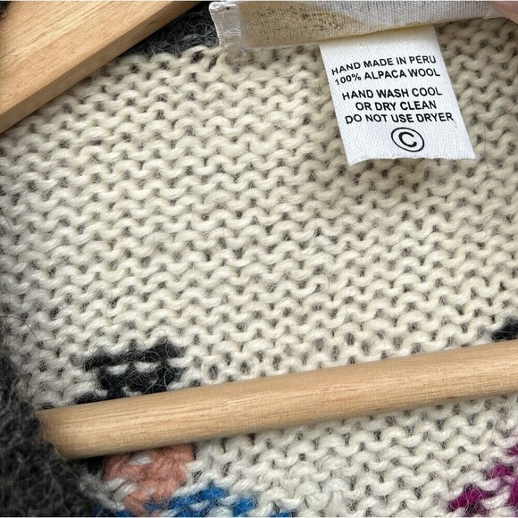 Vtg Peruvian 100% Alpaca Rare Southwestern Cardigan - Picture 7 of 7